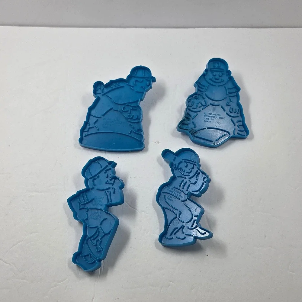 Vintage 1990 Wilton Baseball Cookie Cutters Set of 4 Blue Plastic 2304-1511